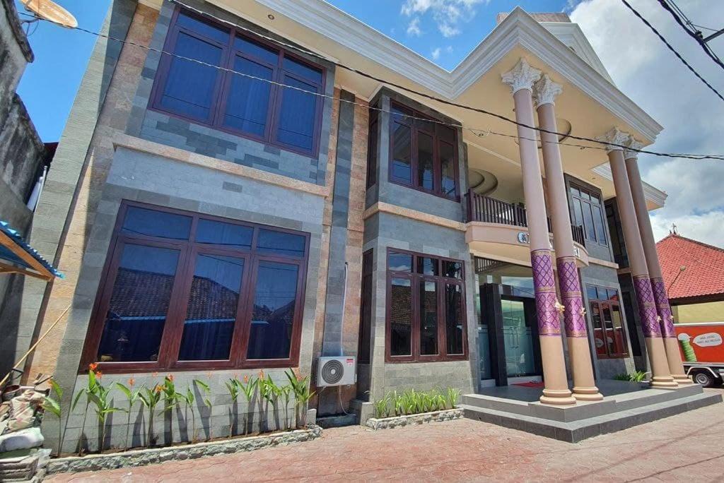 Grand Puri Hotel Batununggul ภายนอก รูปภาพ